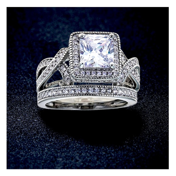 18K White gold plated brass Princess-cut and round-cut cubic zirconia Band sz 7 - Picture 1 of 5